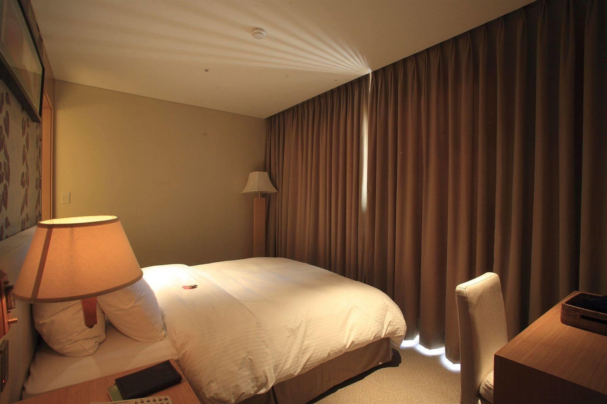 Sol Beach Yangyang Exterior foto